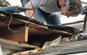 common causes of Eastertown fascia damage